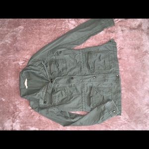 Hollister Army Green Jacket 🌟